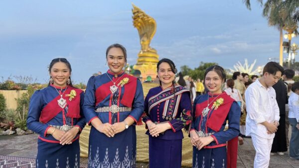 วันที่ 7 กรกฎาคม 2568 นางลักขณา สิทธิธรรม รองผู้อำนวยการฝ่ายบริหารทรัพยากร พร้อมด้วยคณะครู-อาจารย์ ร่วมพิธีแห่เครื่องสักการะและพิธีเปิดงานรำบวงสรวงพญาศรีสัตนาคราช ประจำปี 2568 ณ บริเวณลานพญาศรีสัตนาคราช อำเภอเมืองนครพนม จังหวัดนครพนม