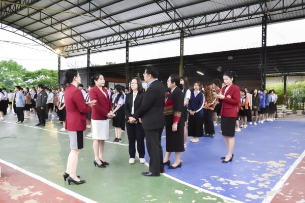 ภาพบรรยากาศ สมศ. ลงพื้นที่ตรวจเยี่ยมและประเมินคุณภาพด้านการจัดการเรียนการสอน ห้องทฤษฎี ห้องปฏิบัติการ ศูนย์ฝึกอาชีพ และข้อมูลพื้นฐานด้านอาคารสถานที่ต่างๆ